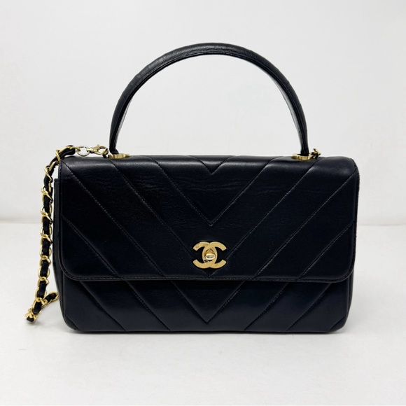 CHANEL Handbags - Chanel Vintage Top Handle Bag